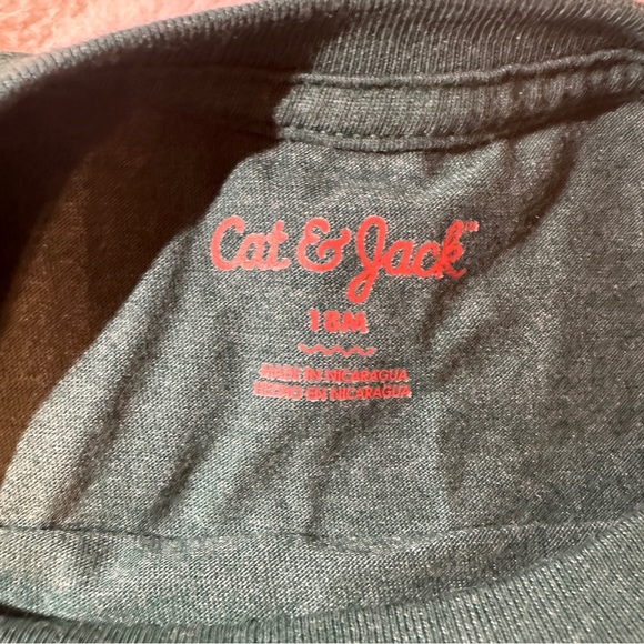 Boys Cat & Jack Green T-Shirt with Glow in The Dark Robot size 18 M NWT - Picture 2 of 3